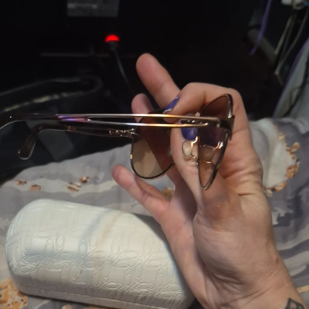 Oakley Brown Aviator Sunglasses - Picture 2 of 7